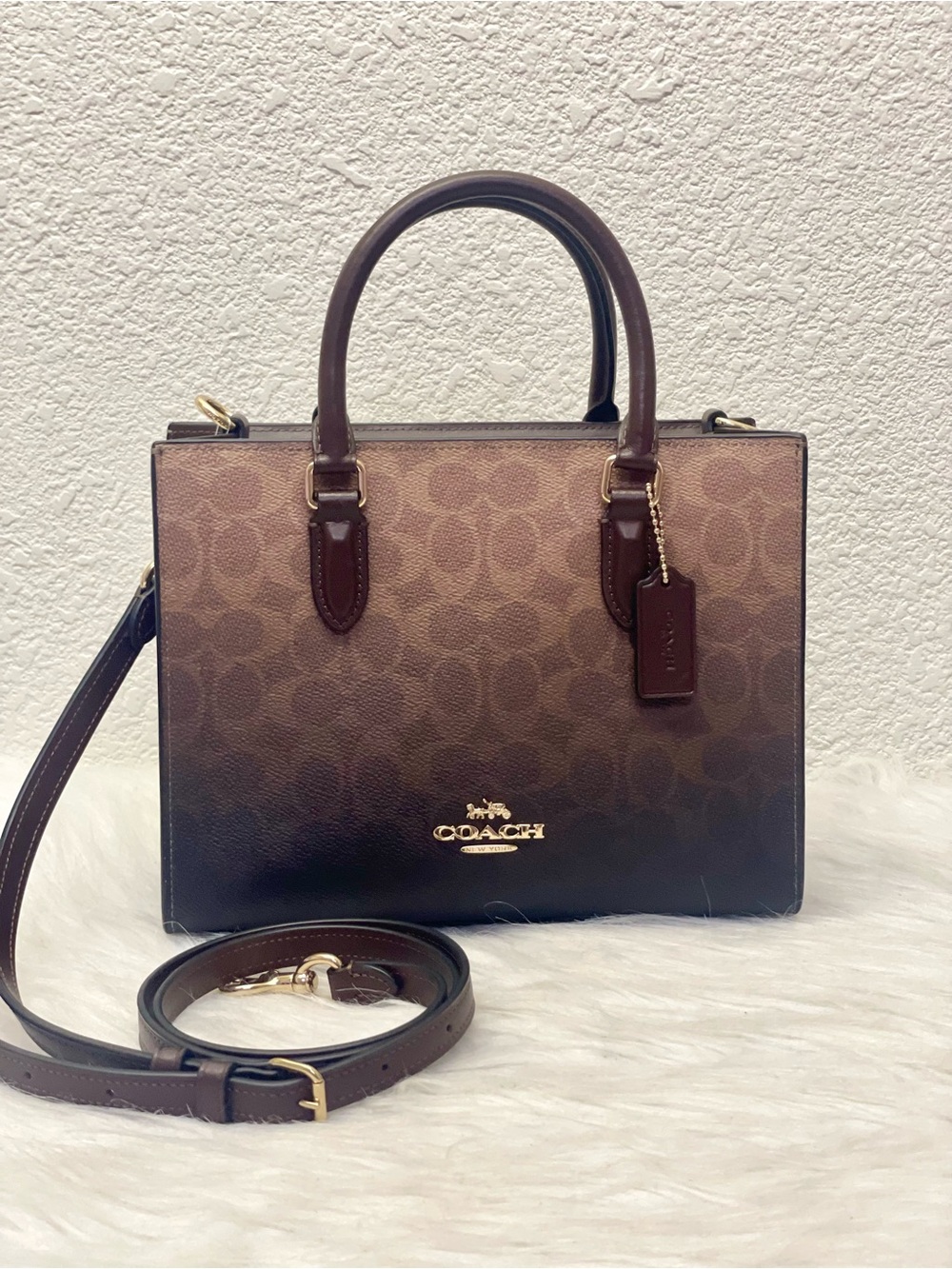 COACH Maggie small Tote Bag In Ombre Signature Canvas CDY27 black/brown